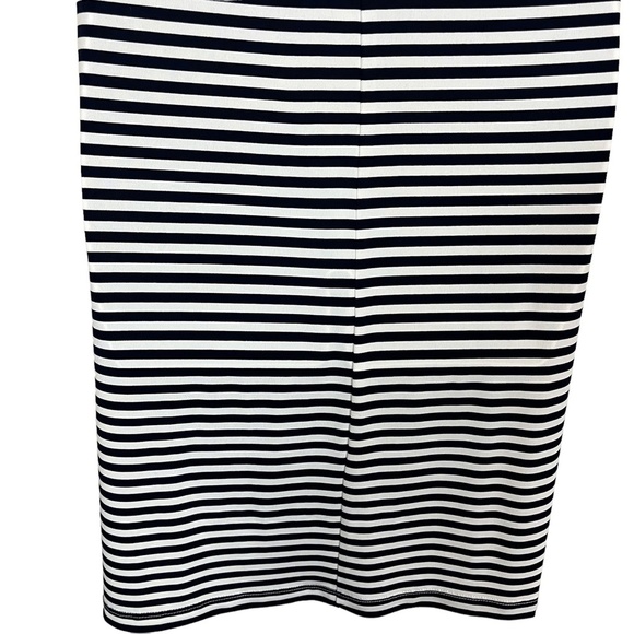 Donna Morgan Women's Striped Bell Half Sleeve Cold Shoulder Jersey Knit Dress  6 - Picture 14 of 16